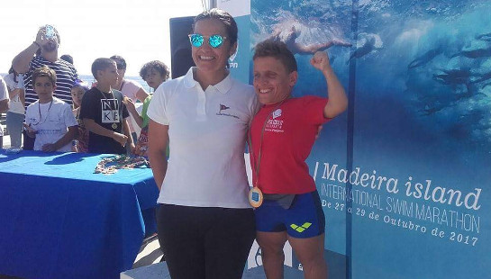 Nadadora Simone Fragoso brilhou na IV Madeira Island Internacional Swim Marathon